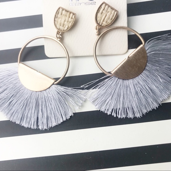 Jewelry - Coco | textured gray circle threaded earrings